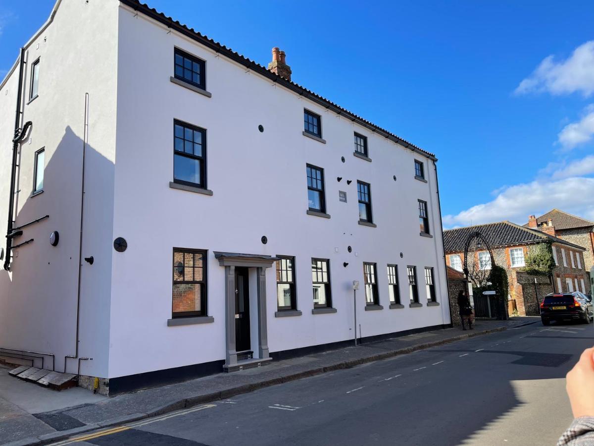 Lees Lookout Holt ,2 Bedroom Luxury Apartment With Private Parking Holt (Norfolk) Exterior foto