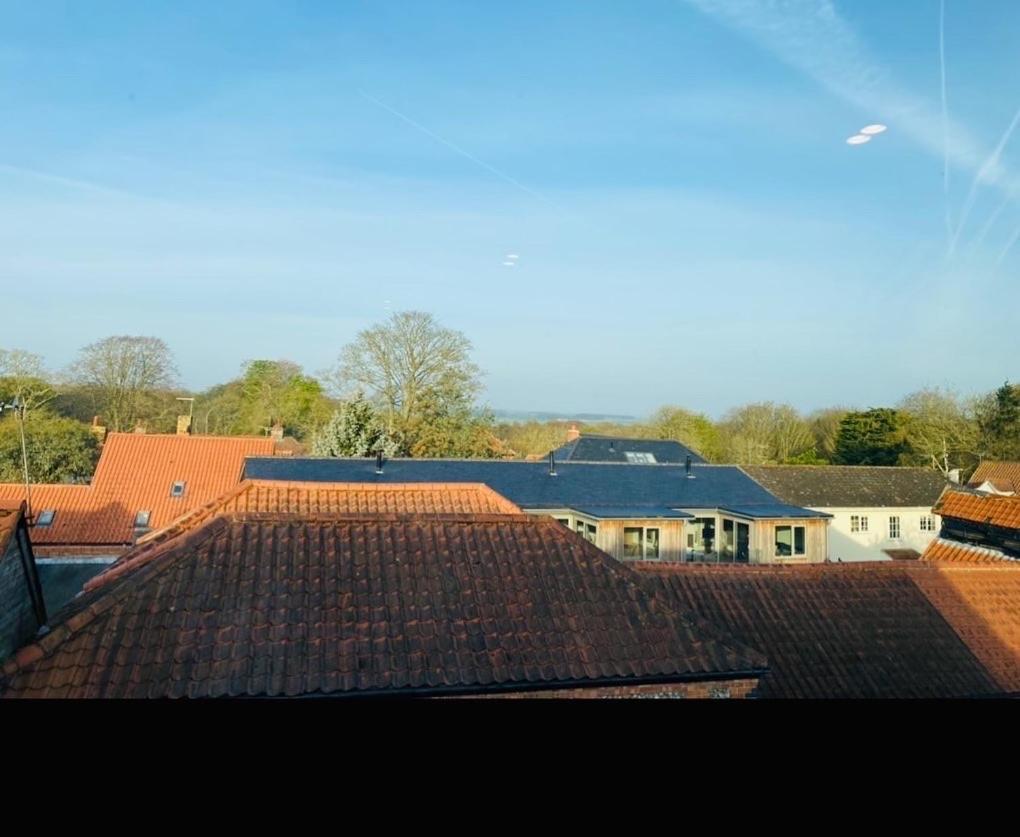 Lees Lookout Holt ,2 Bedroom Luxury Apartment With Private Parking Holt (Norfolk) Exterior foto