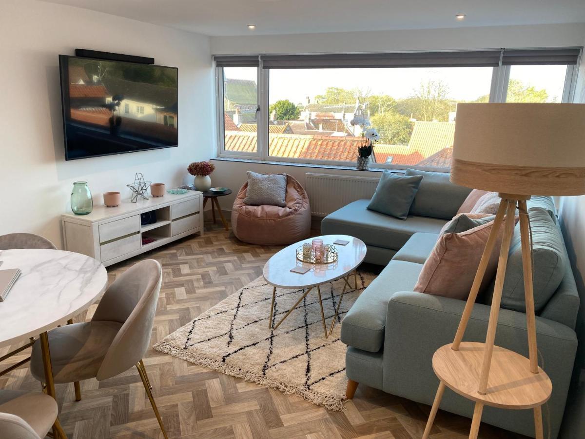 Lees Lookout Holt ,2 Bedroom Luxury Apartment With Private Parking Holt (Norfolk) Exterior foto