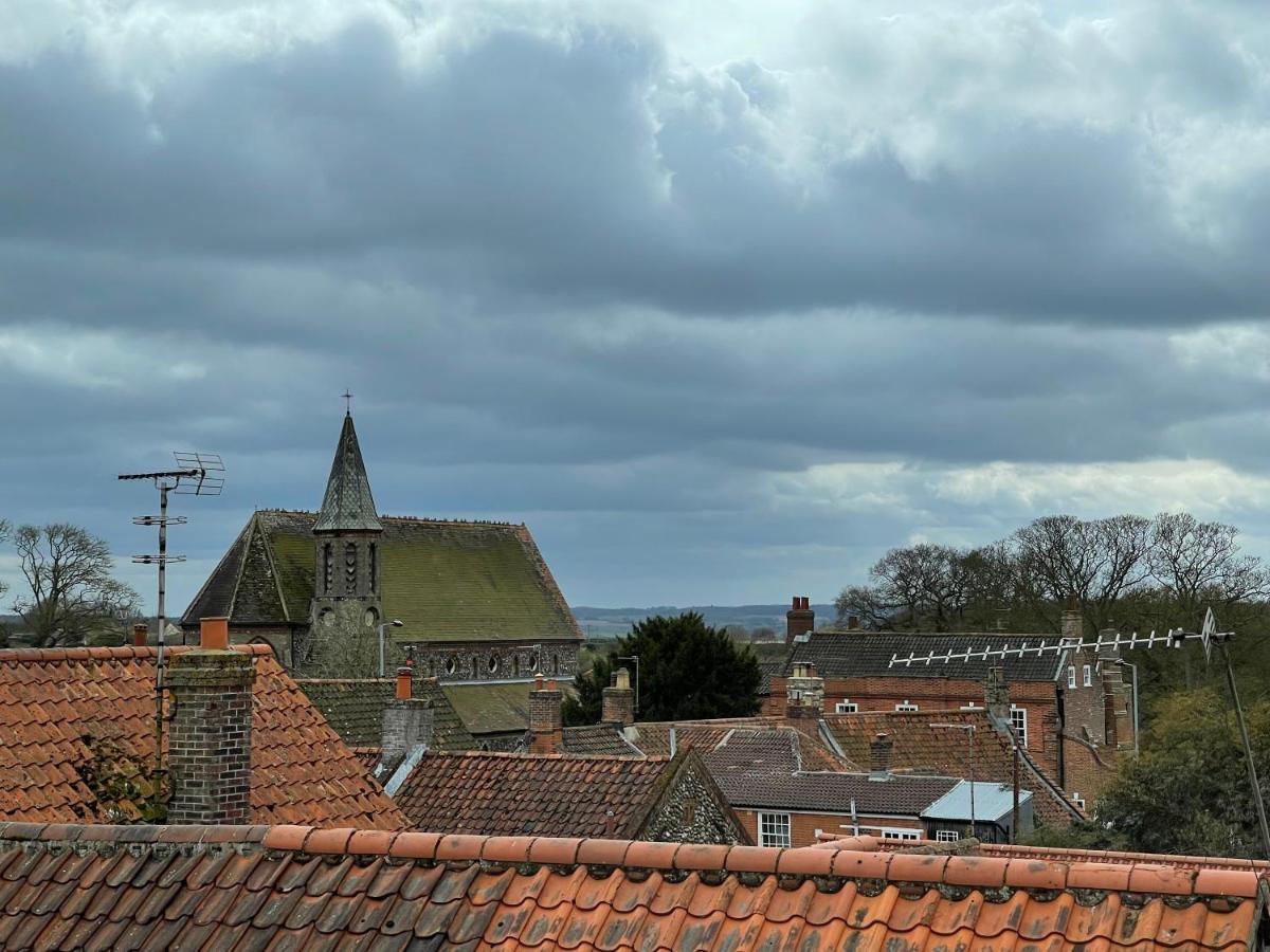 Lees Lookout Holt ,2 Bedroom Luxury Apartment With Private Parking Holt (Norfolk) Exterior foto