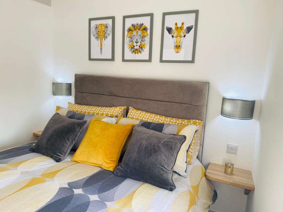Lees Lookout Holt ,2 Bedroom Luxury Apartment With Private Parking Holt (Norfolk) Exterior foto