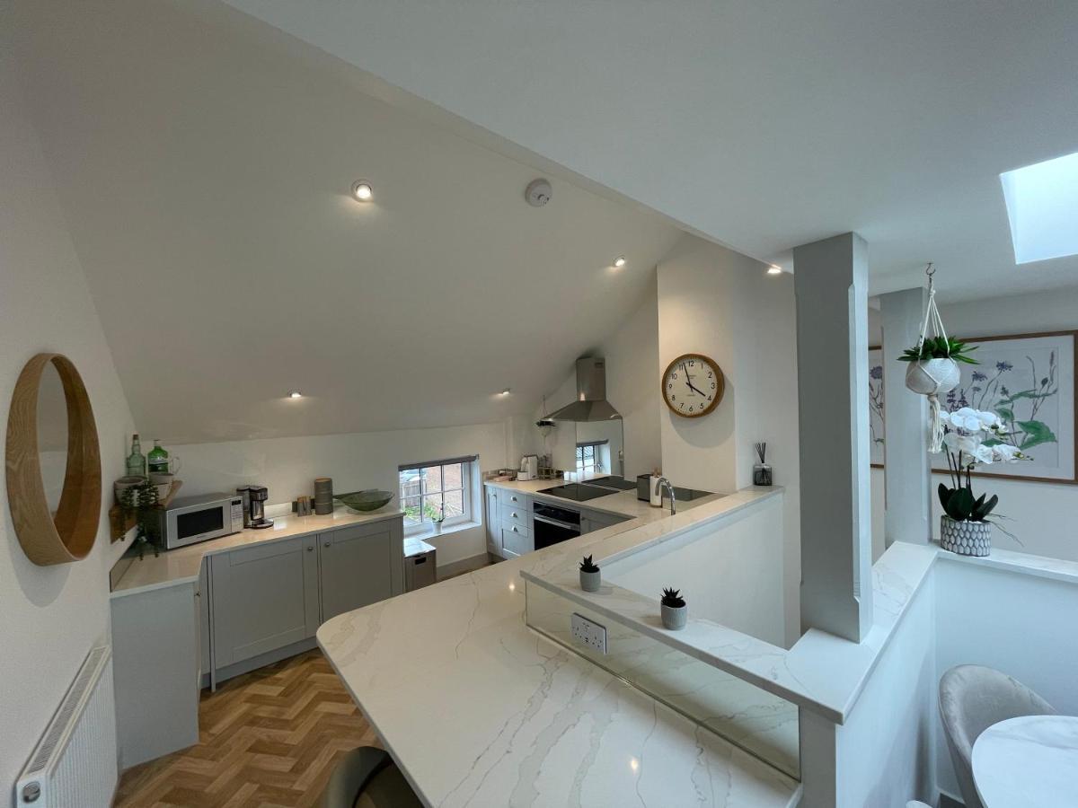 Lees Lookout Holt ,2 Bedroom Luxury Apartment With Private Parking Holt (Norfolk) Exterior foto