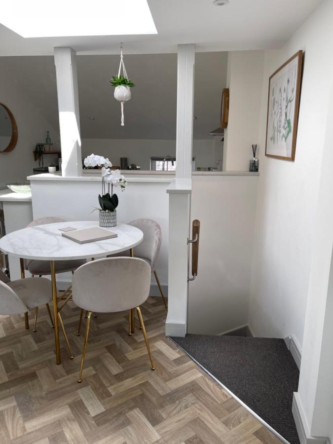 Lees Lookout Holt ,2 Bedroom Luxury Apartment With Private Parking Holt (Norfolk) Exterior foto